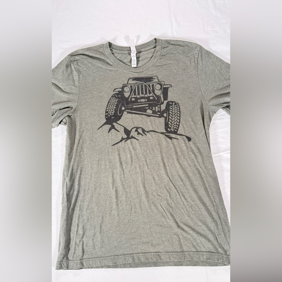 Green Graphic T-Shirt with Off-Road Vehicle Design Size Large.  Jeep - Picture 2 of 3